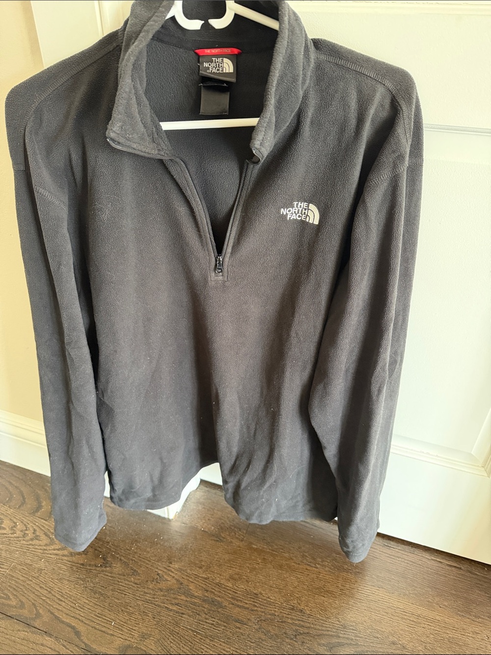 The North Face Men's Black Half-Zip Fleece Pullover